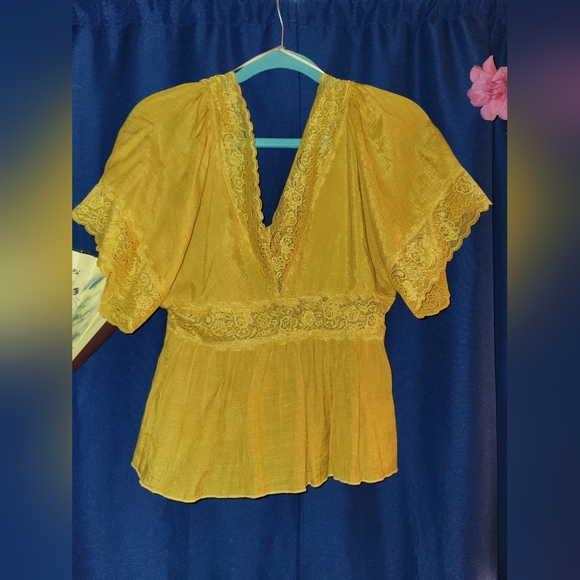 Beautiful Silky Sexy Boho Top - Picture 2 of 3